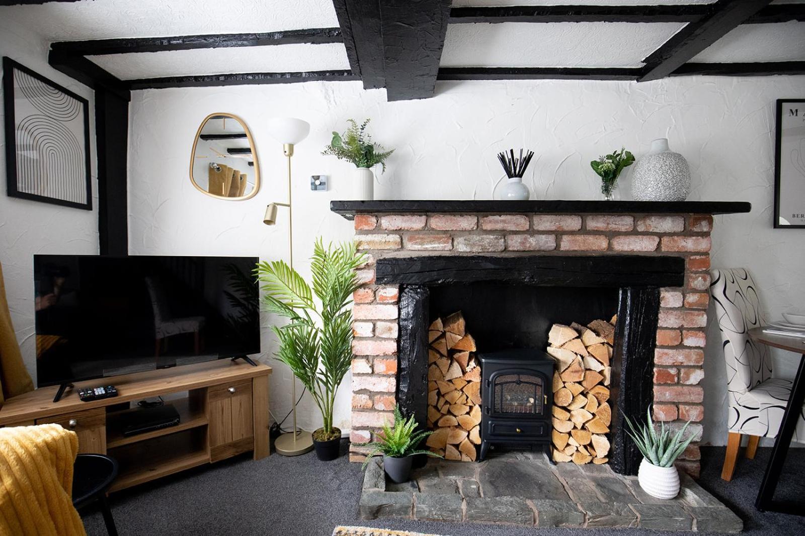 Leaf Tree - Cosy Based In The North Of The Lakes * Workington